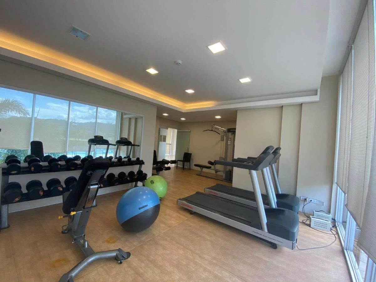 Entire 2Br Condo Unit@8 Spatial Condominium Davao Ngoại thất bức ảnh